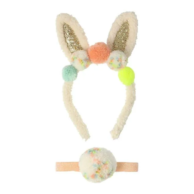 BUNNY POM POM DRESS UP KIT