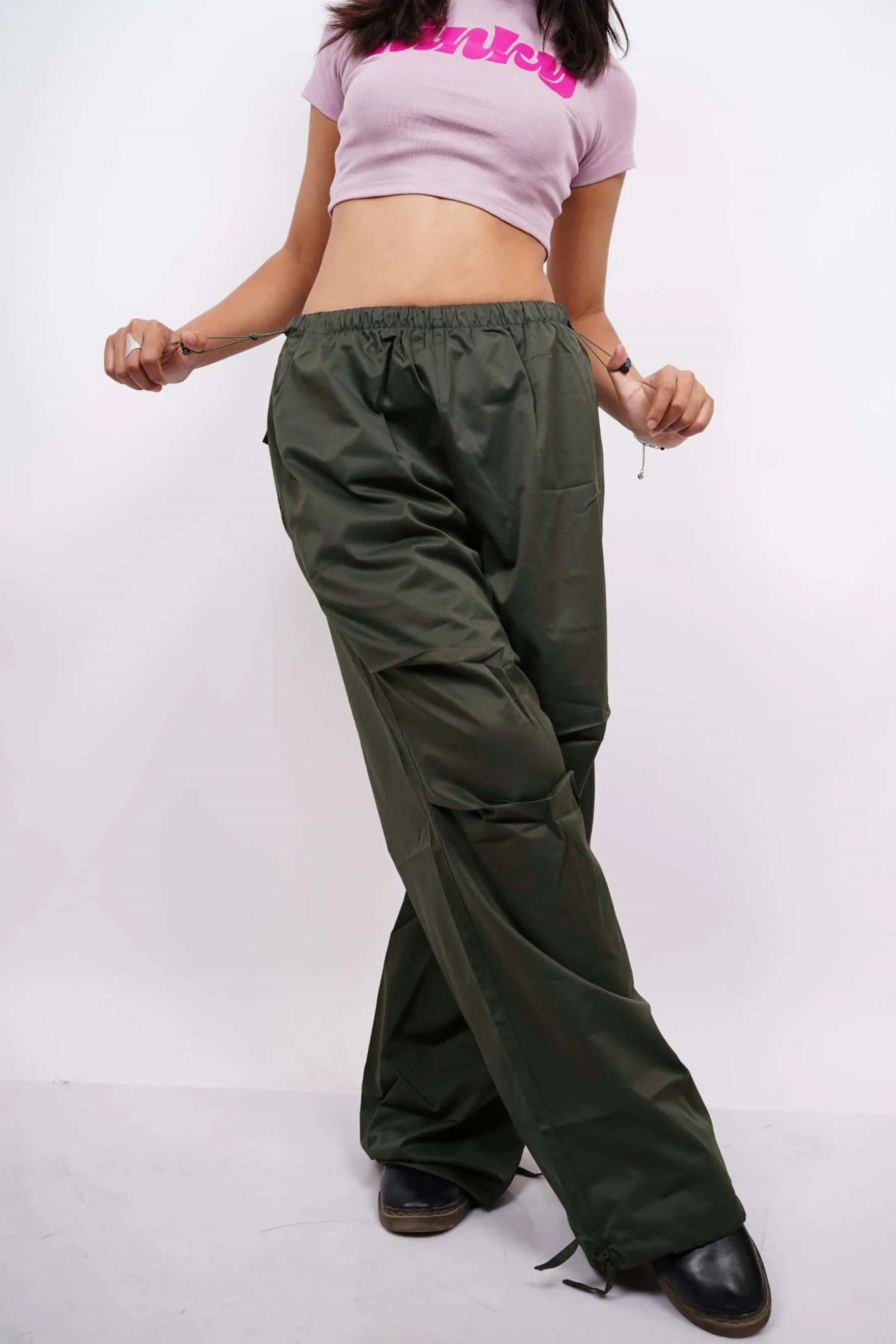 Burger Parachute Pants (Dark Olive Grey) For Women