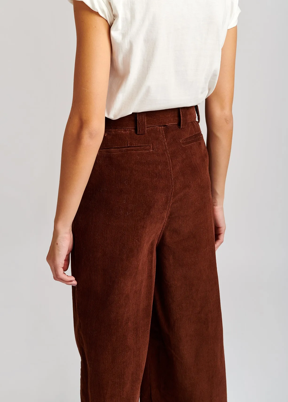 Chestnut brown cotton-corduroy belted pants