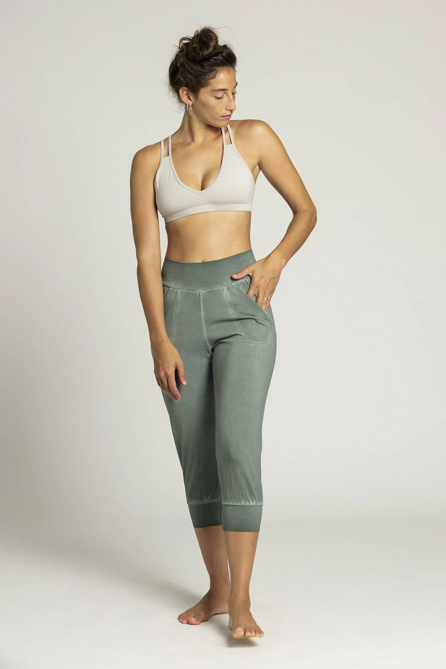 I'mPerfect Stonewash Slouchy Capri Pants 35%off