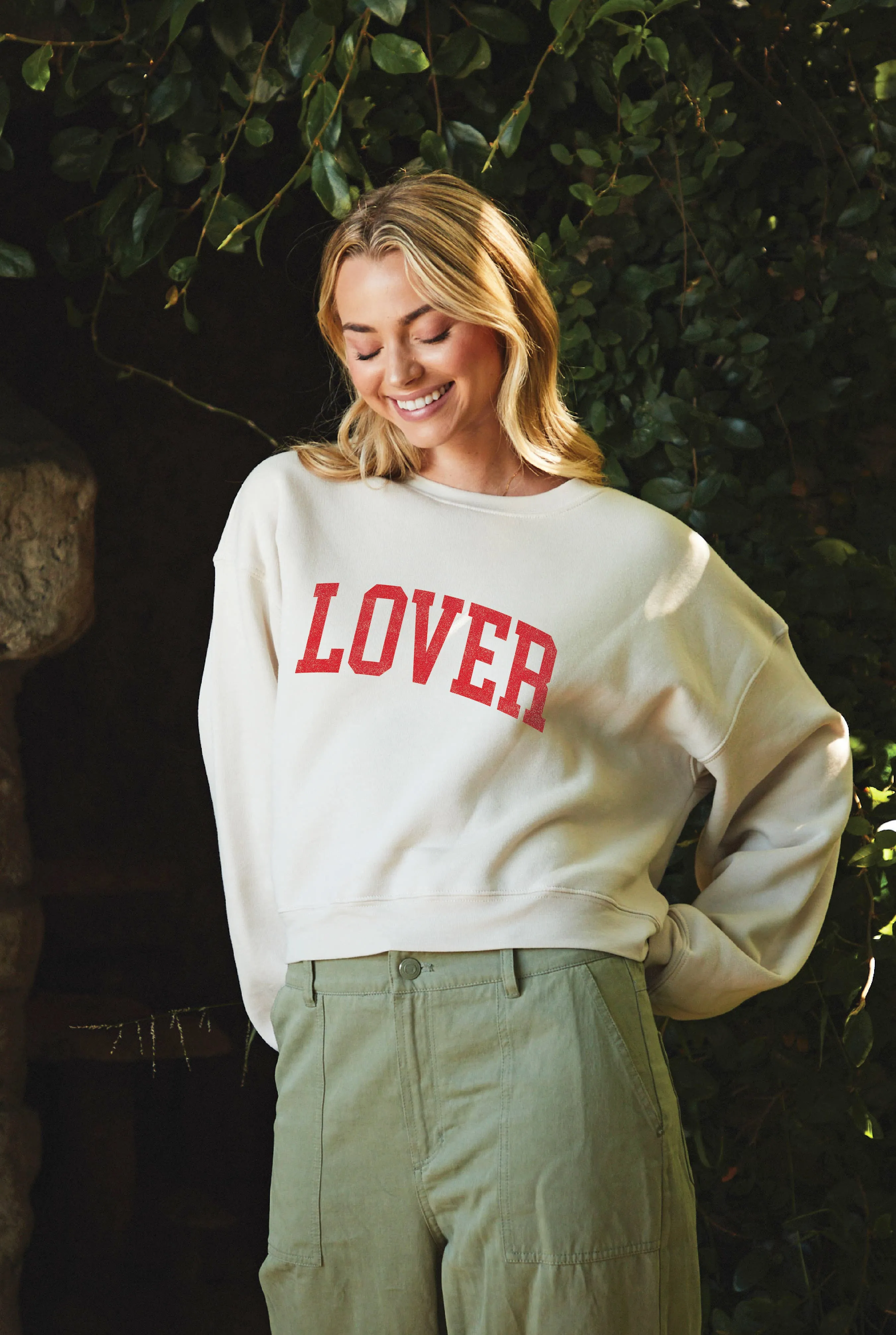 LOVER Mid Graphic Sweatshirt