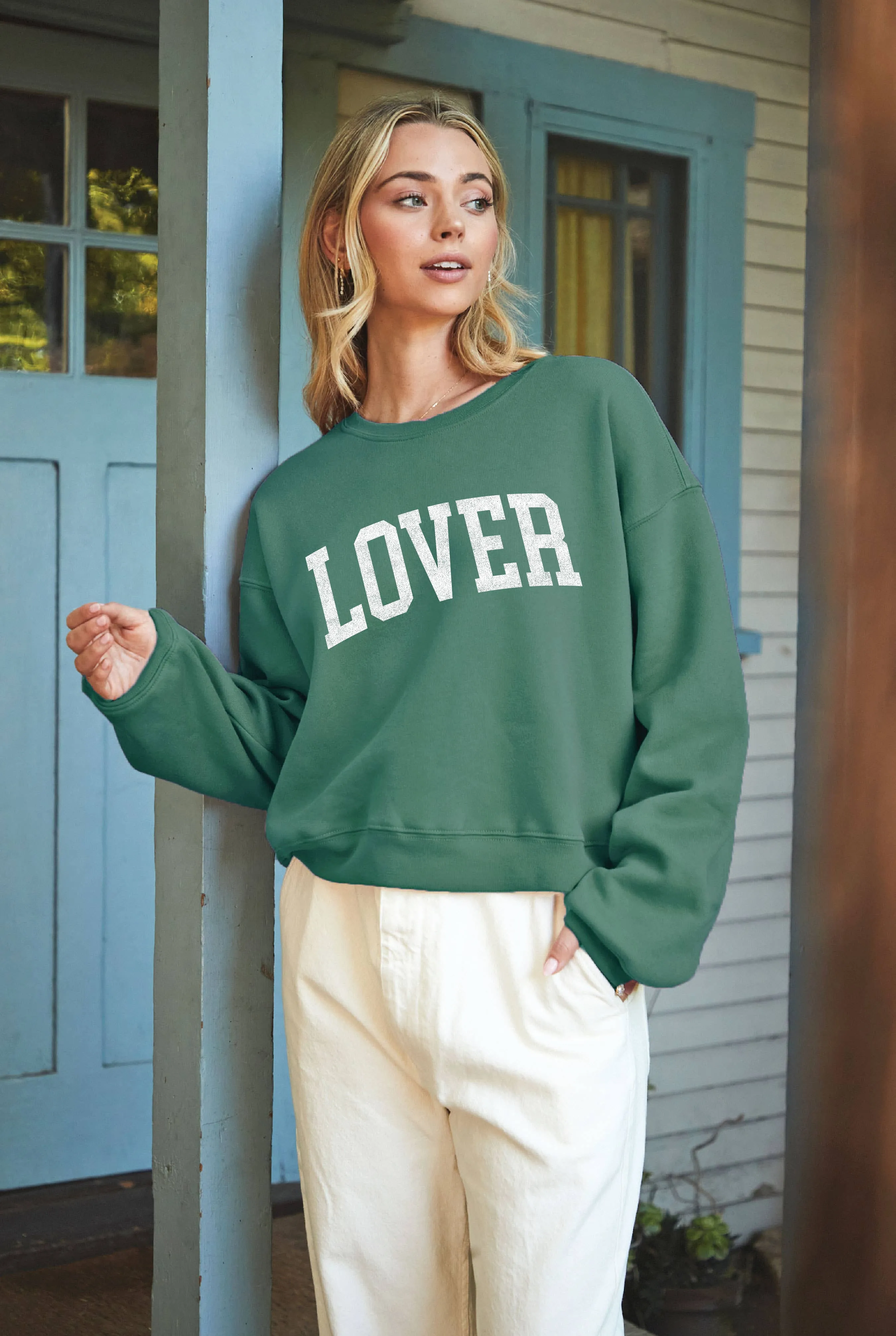 LOVER Mid Graphic Sweatshirt