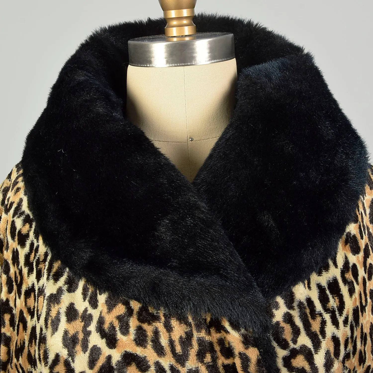 Medium 1960s Faux Fur Coat Animal Print Vegan Leopard Outerwear