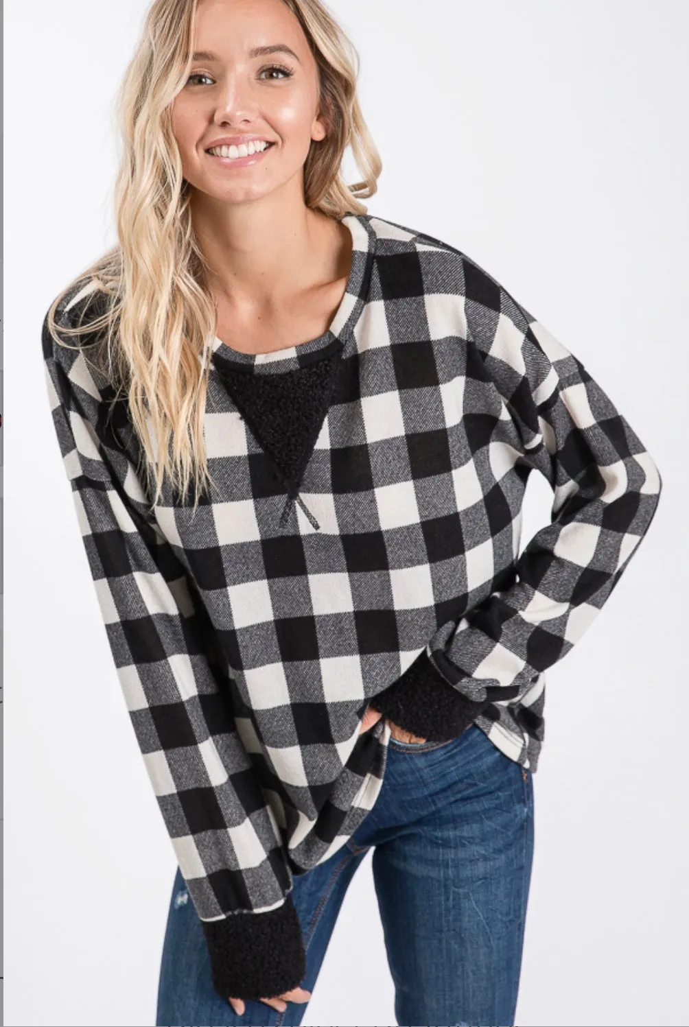 PLAID V STITCH PULLOVER TOP