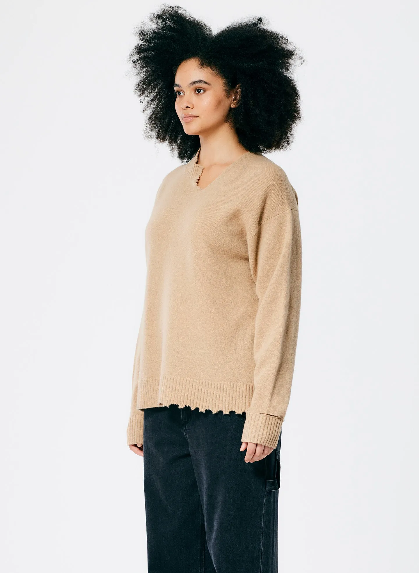 Soft Lambswool Cutout Neckband Pullover